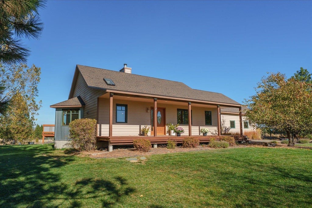 Photo of 11312 W Newkirk Rd, Spokane, WA 99224 (MLS # 202625946)