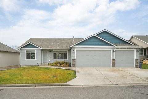 Photo of 9202 E Wabash Rd, Spokane, WA 99206 (MLS # 202526950)