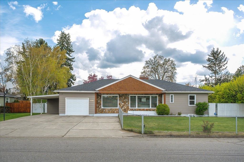 Photo of 11210 E 7th Ave, Spokane Valley, WA 99206 (MLS # 202616409)