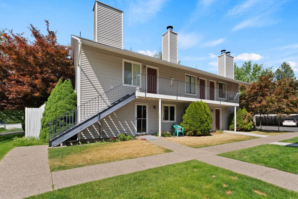 Photo of 8612 N Mayfair Rd, Spokane, WA 99208 (MLS # 202625628)