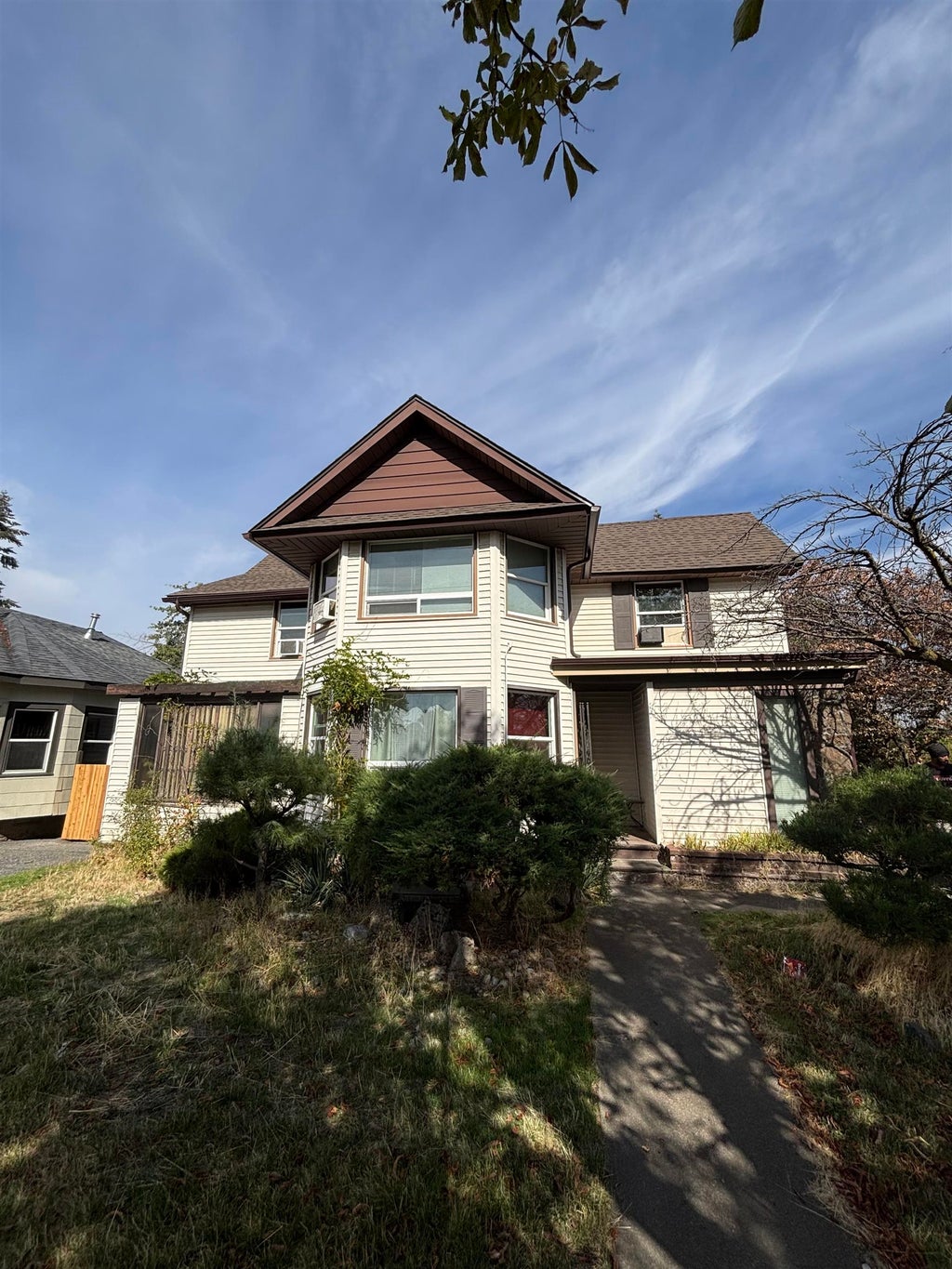 Photo of 2205 N ATLANTIC St, Spokane, WA 99205 (MLS # 202626189)