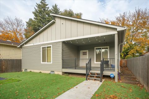 Photo of 3723 E Hartson Ave, Spokane, WA 99202 (MLS # 202526370)