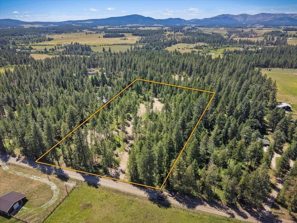 Photo of 305XX N Cleveland Rd, Deer Park, WA 99006 (MLS # 202619818)