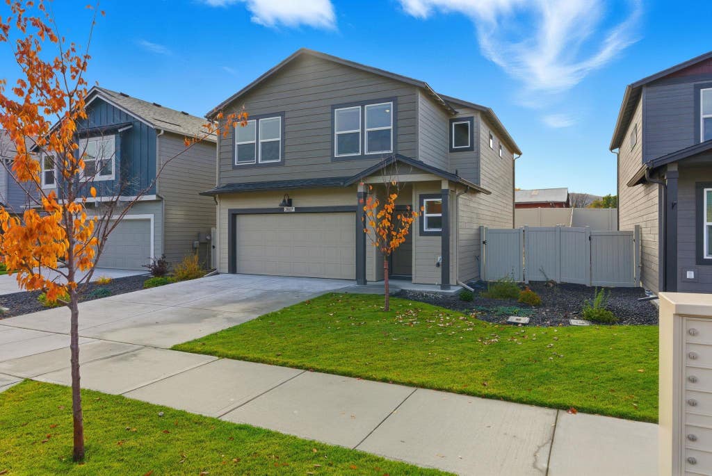 Photo of 20617 E Meadow Spring Loop, Liberty Lake, WA 99019 (MLS # 202623054)
