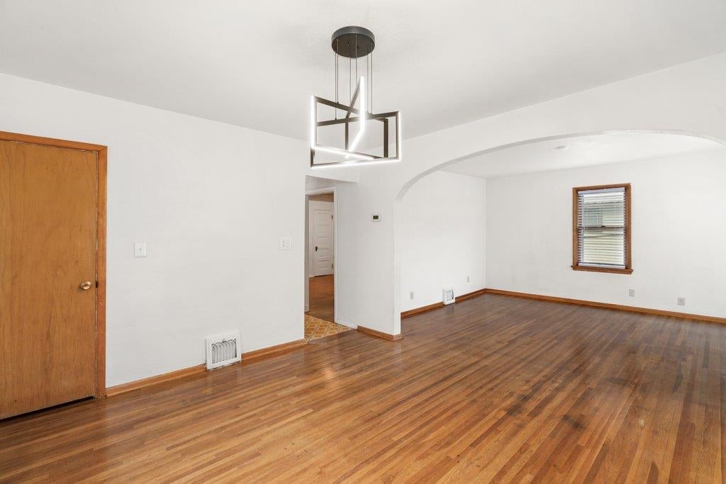 Photo of 1724 W Cleveland Ave, Spokane, WA 99205 (MLS # 202623714)
