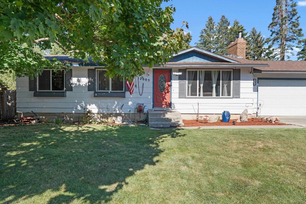 Photo of 12005 E Cataldo Dr, Spokane Valley, WA 99206 (MLS # 202624647)