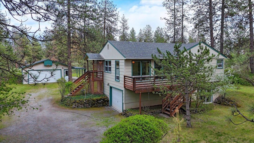 Photo of 3815 S Merryweather Rd, Spokane, WA 99224 (MLS # 202616232)