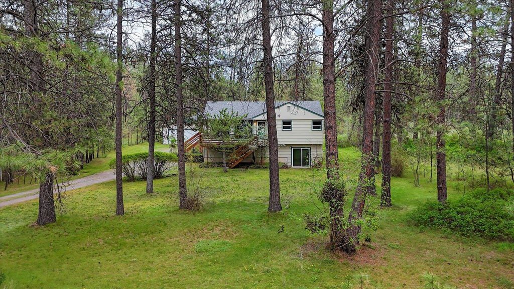 Photo of 3815 S Merryweather Rd, Spokane, WA 99224 (MLS # 202616232)