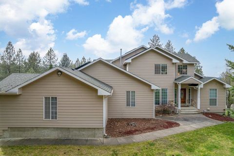 Photo of 4810 S Stark Ln, Spokane Valley, WA 99206 (MLS # 202614731)