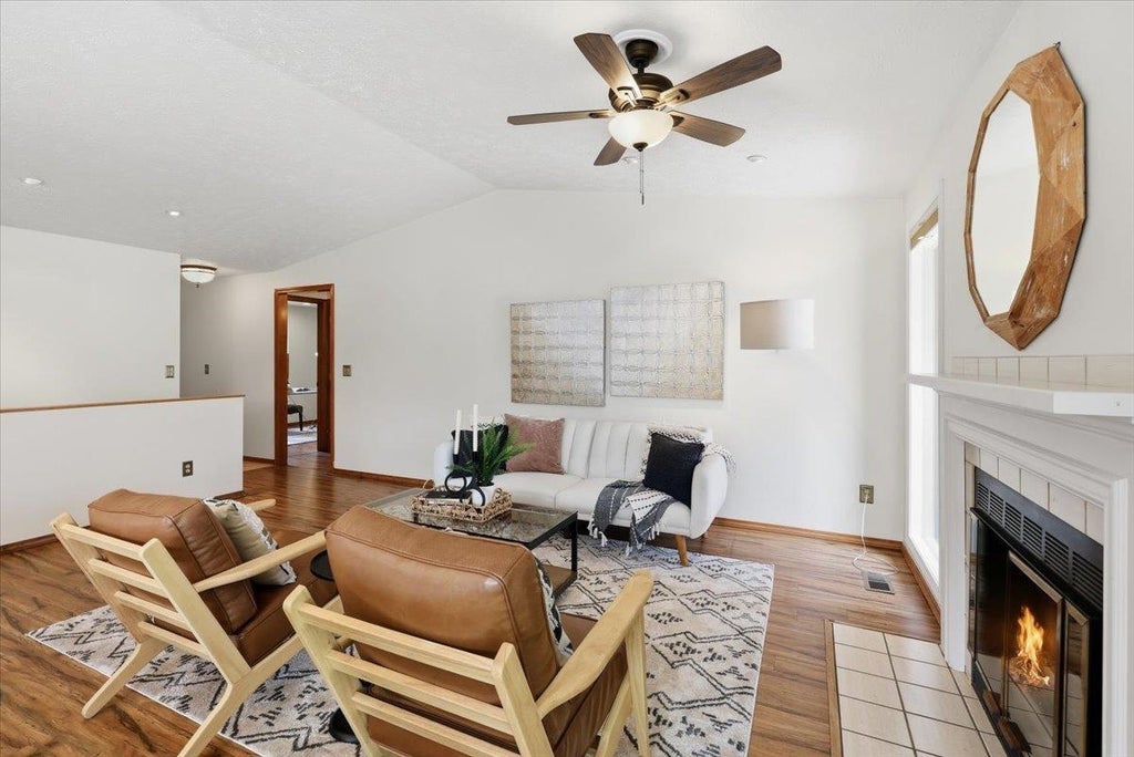 Photo of 3819 S Alder Dr, Spokane, WA 99223 (MLS # 202619109)