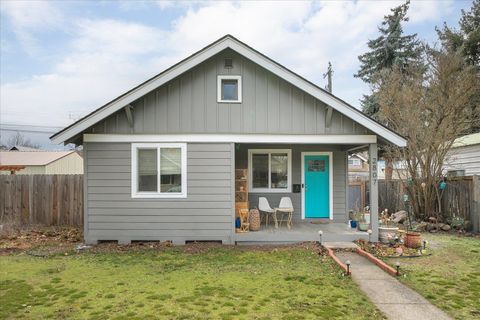 Photo of 2807 W MALLON Ave, Spokane, WA 99201 (MLS # 202613534)