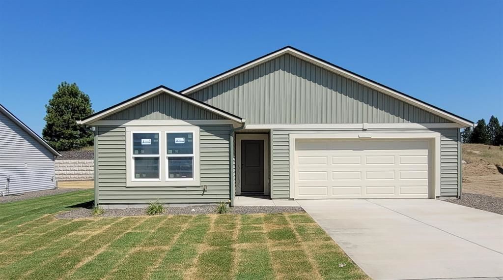 Photo of 113 S Braeburn St, Deer Park, WA 99006 (MLS # 202525554)