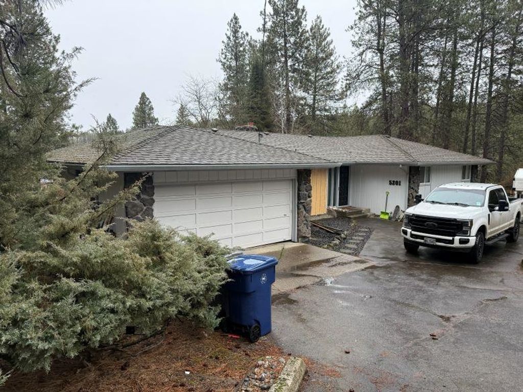 Photo of 5201 S S. Mohawk Dr. Dr, Spokane, WA 99206 (MLS # 202615667)