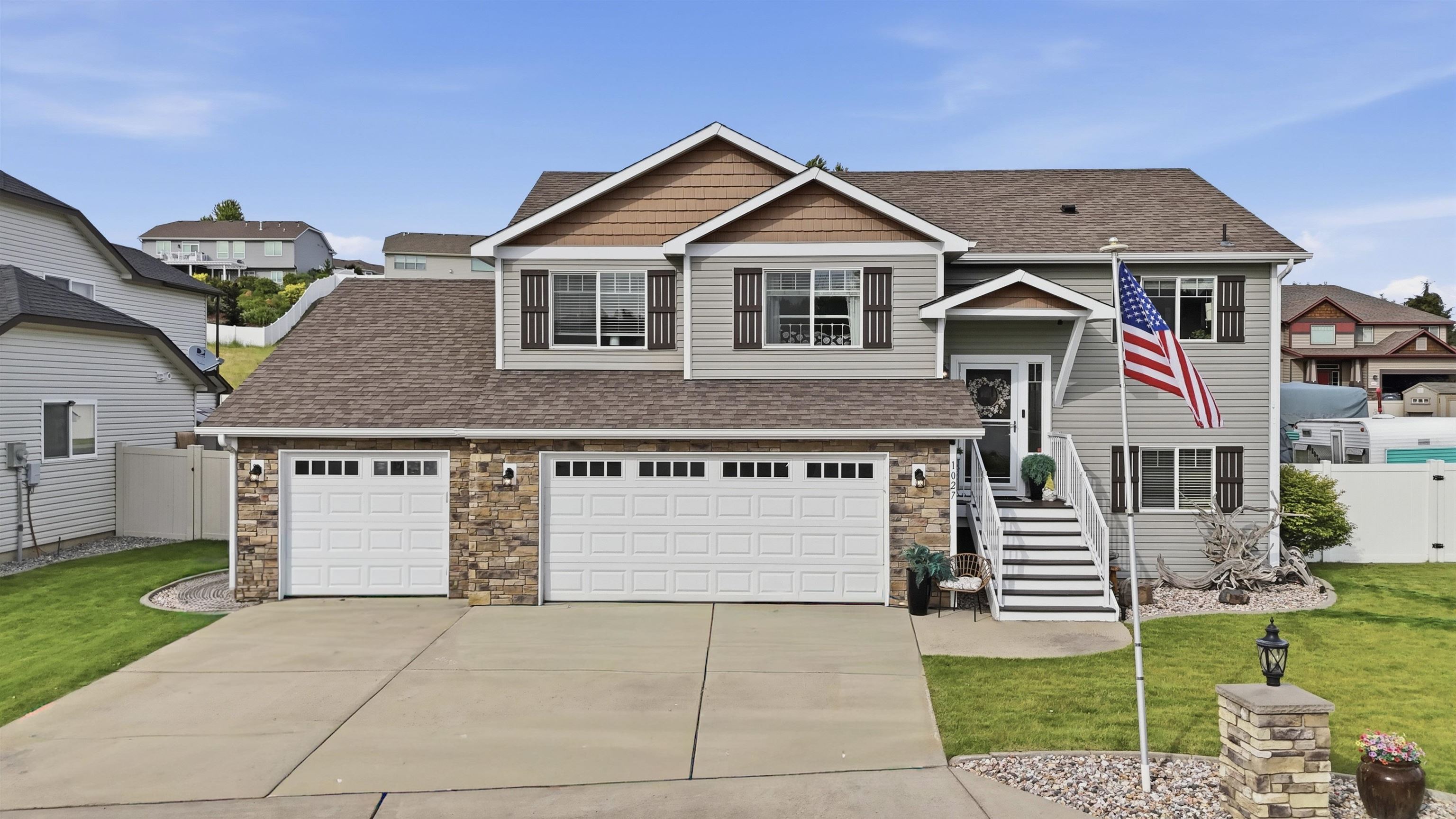 Photo 1 of 45 — 1027 S Virgil Ct, Spokane Valley, WA 99016