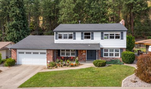 Photo of 2828 W Weile Ave, Spokane, WA 99208 (MLS # 202525175)