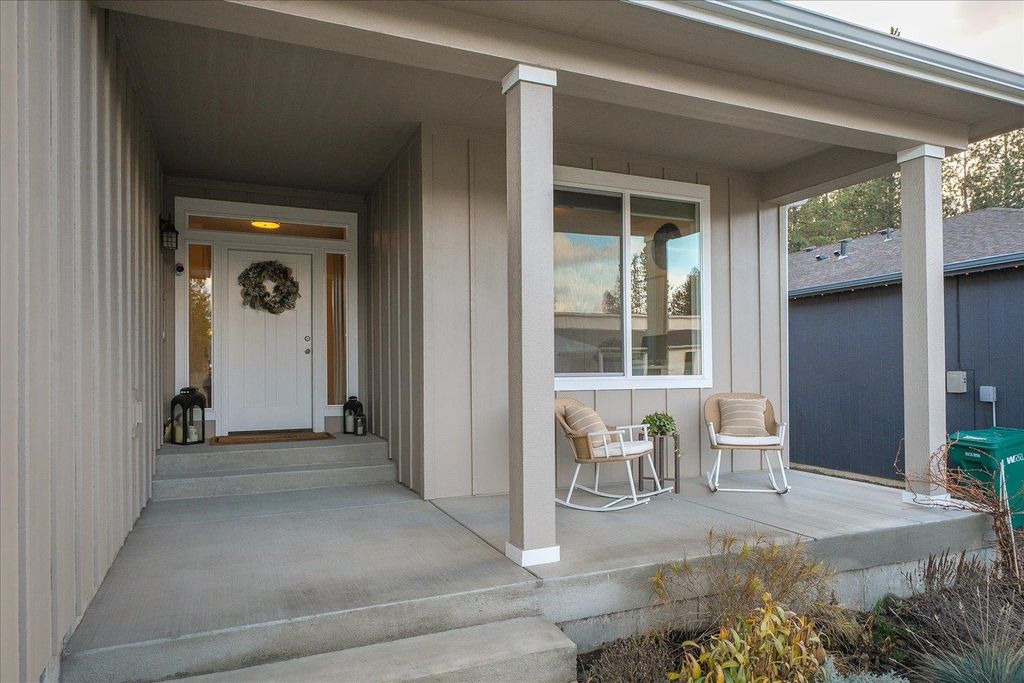 Photo of 4406 E 34th Ln, Spokane, WA 99223 (MLS # 202610862)