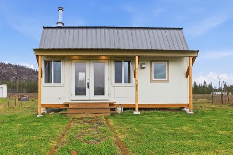 Photo of 7295 B HWY 291 Hwy, Tumtum, WA 99034 (MLS # 202614821)