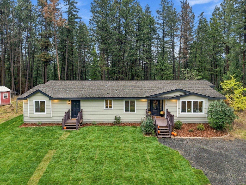 Photo of 10927 E Halliday Rd, Colbert, WA 99005 (MLS # 202624354)