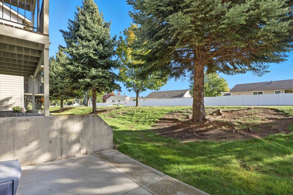 Photo of 22855 E Country Vista Dr, Liberty Lake, WA 99019 (MLS # 202525478)