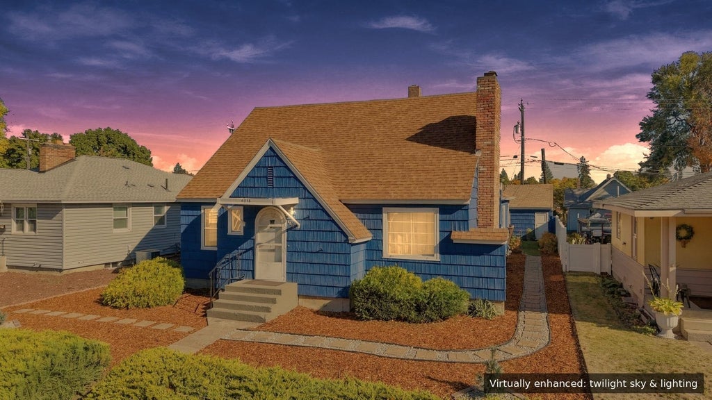 Photo of 4018 N Ash St, Spokane, WA 99205 (MLS # 202625896)