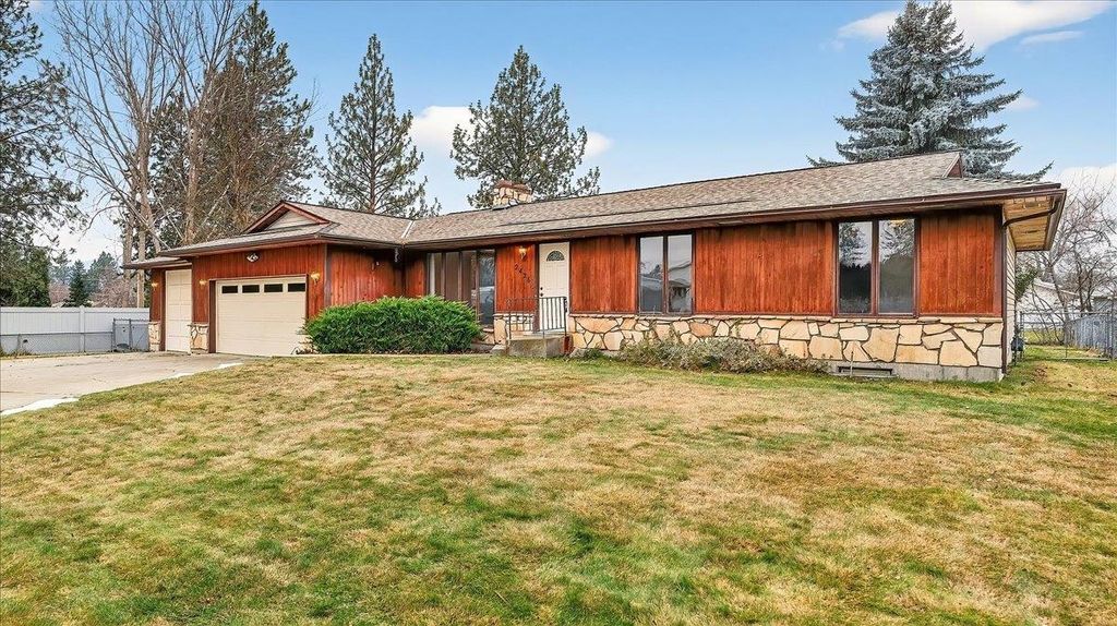 Photo of 2426 S Houk Rd, Spokane, WA 99216 (MLS # 202616442)