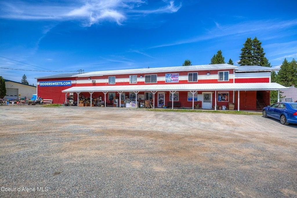 Photo of 4799 Highway 2 Hwy, Priest River, ID 83856 (MLS # 202616272)