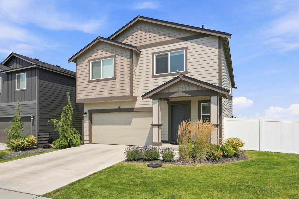 Photo of 4406 W Connaught Ave, Spokane, WA 99208 (MLS # 202625654)