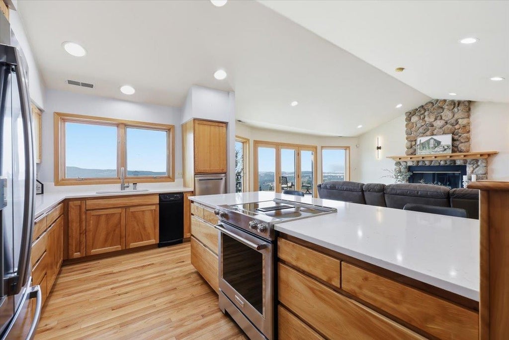 Photo of 16211 E Jacobs Ln, Spokane, WA 99217 (MLS # 202624417)