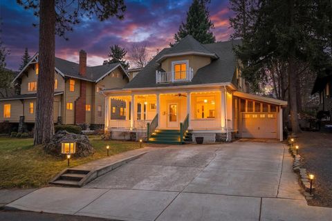 Photo of 11 W Sumner Ave, Spokane, WA 99204 (MLS # 202613559)