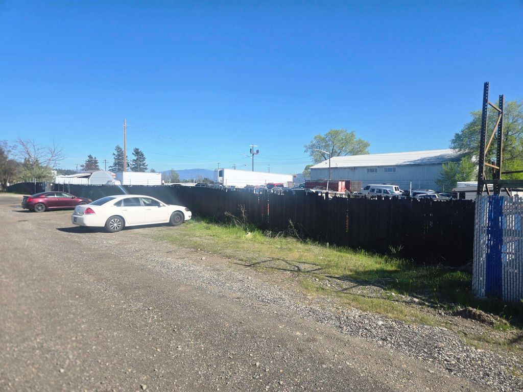 Photo of 2726 E Providence Ave, Spokane, WA 99207 (MLS # 202616468)