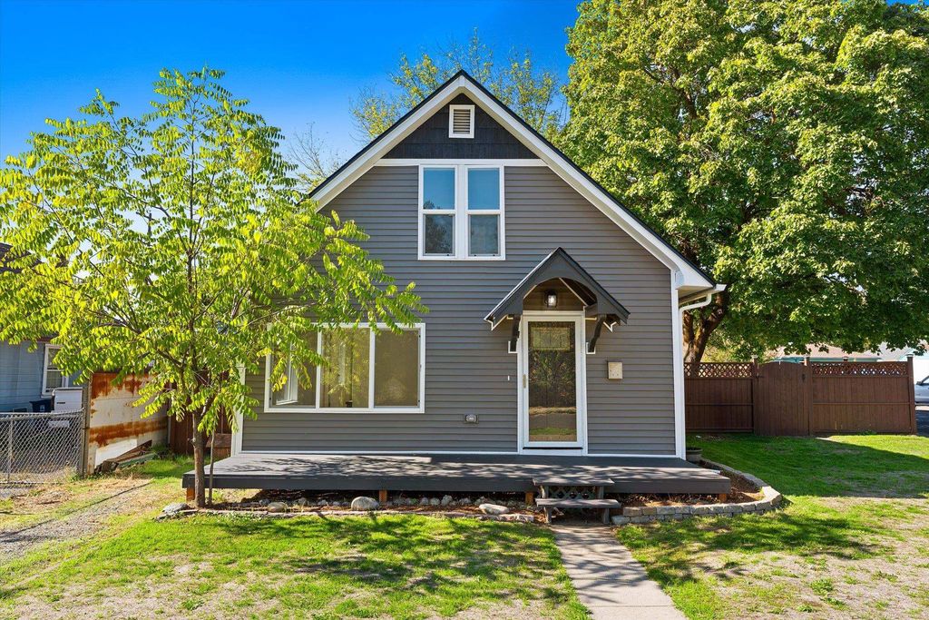 Photo of 4327 N Post St, Spokane, WA 99205 (MLS # 202525508)