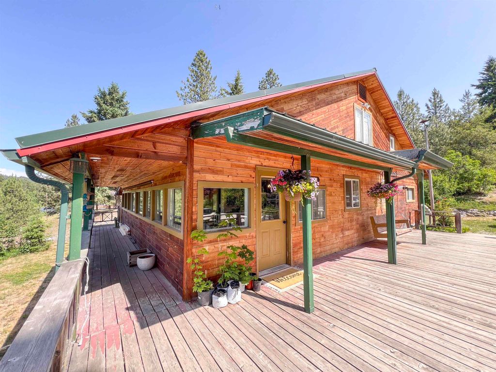 Photo of 563 Graham Rd, Colville, WA 99114 (MLS # 202616355)