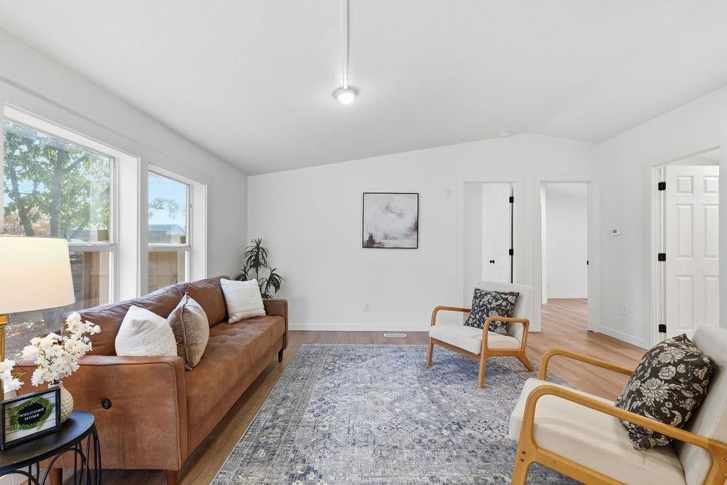Photo of 718 E E BRIDGEPORT Ave, Spokane, WA 99207 (MLS # 202626094)