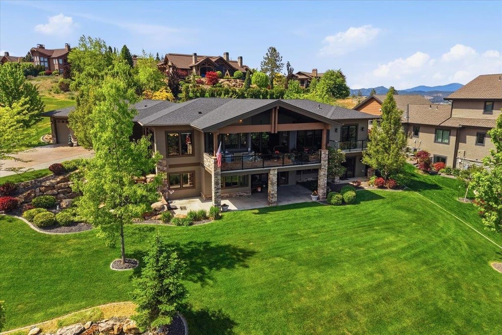 Photo of 350 S Legend Tree Dr, Liberty Lake, WA 99019 (MLS # 202622126)