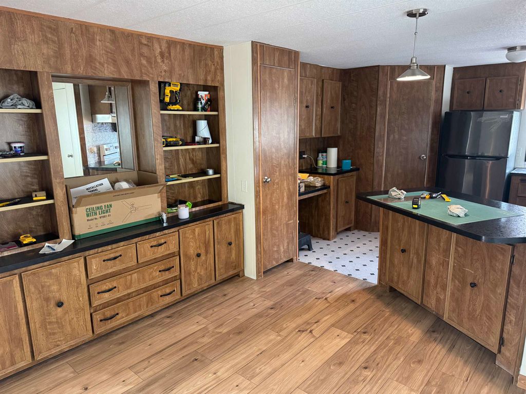 Photo of 17404 E 6th Ave, Spokane Valley, WA 99016 (MLS # 202525514)