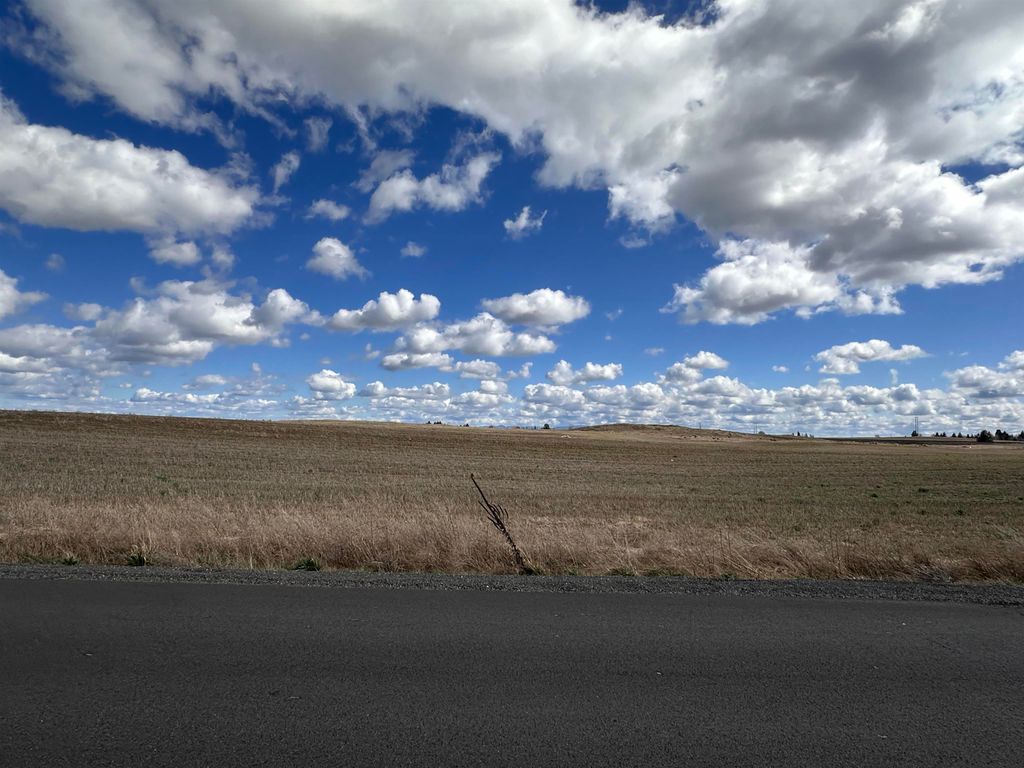 Photo of 16600 W Hwy 2 Hwy, Medical Lake, WA 99022 (MLS # 202615711)