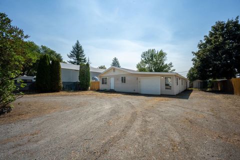 Photo of 164 W Hilgren Ave, Hayden, ID 83835 (MLS # 202527475)