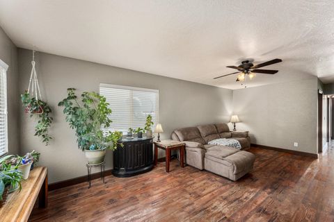 Photo of 164 W Hilgren Ave, Hayden, ID 83835 (MLS # 202527475)