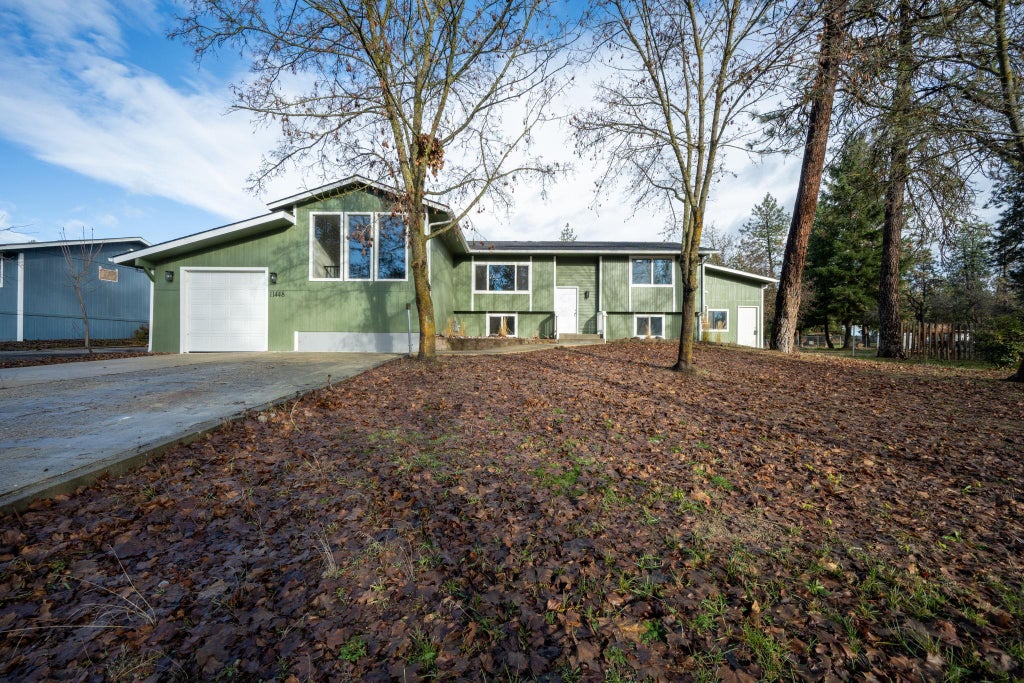 Photo of 11448 W Meadowview Ln, Nine Mile Falls, WA 99026 (MLS # 202626179)