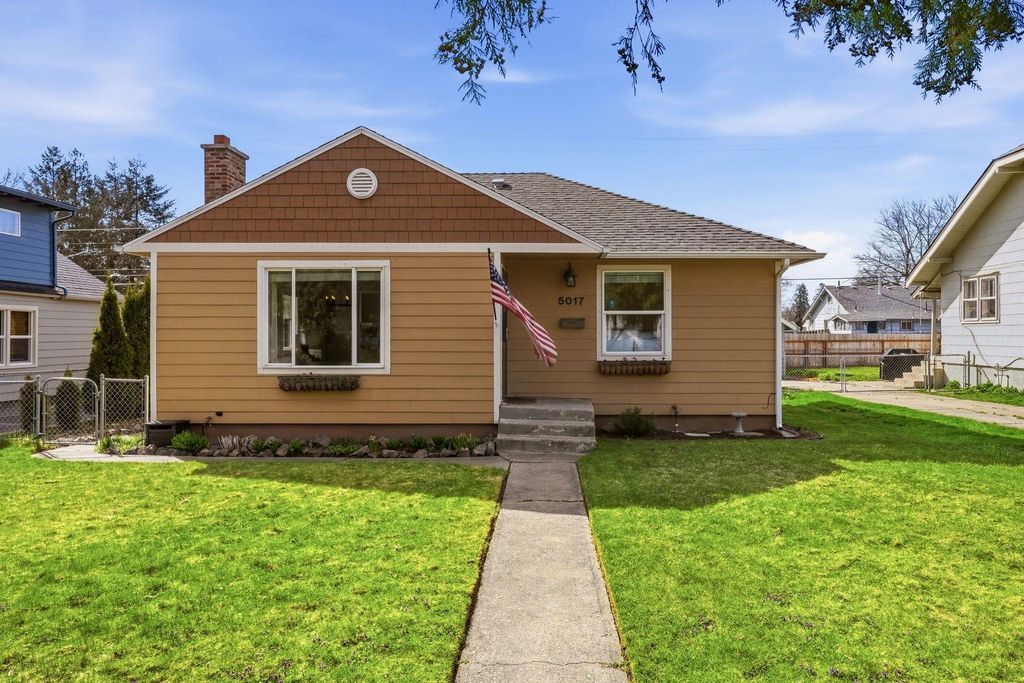 Photo of 5017 N Post St, Spokane, WA 99205 (MLS # 202615141)