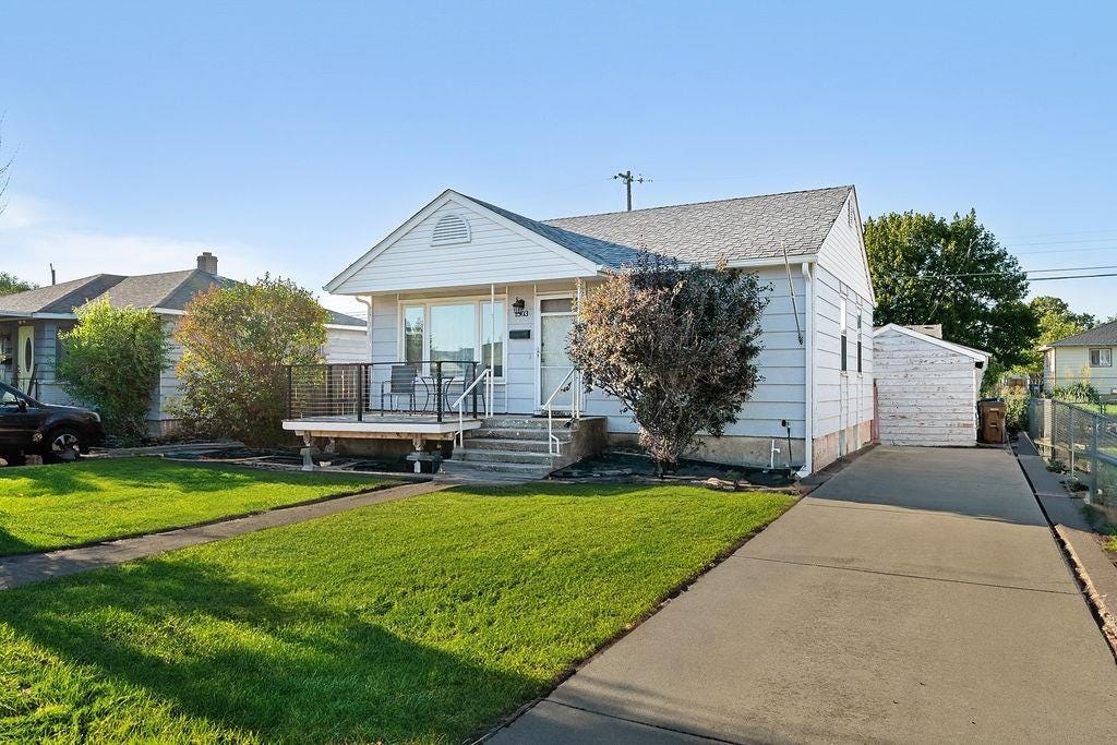 Photo of 1303 E Princeton Ave, Spokane, WA 99207 (MLS # 202620285)