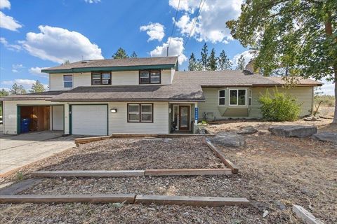 Photo of 4625 W Garden Springs Rd, Spokane, WA 99224 (MLS # 202619110)