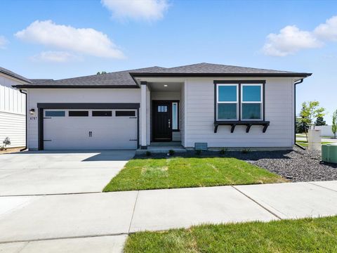 Photo of 6797 S Walnut St, Spokane, WA 99224 (MLS # 202526856)