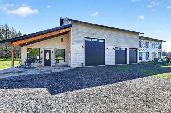 1100 E DENISON CHATTAROY RD, DEER PARK, WA 99006 - Image 50937fedd85e69ea94f1d4ac665df97c/1027590063