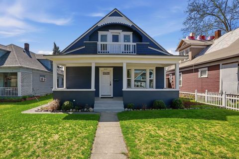 Photo of 1621 W Knox Ave, Spokane, WA 99205 (MLS # 202616877)