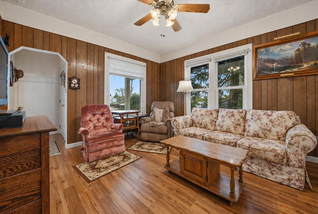 Photo of 1803 E Cataldo Ave, Spokane, WA 99202 (MLS # 202616370)