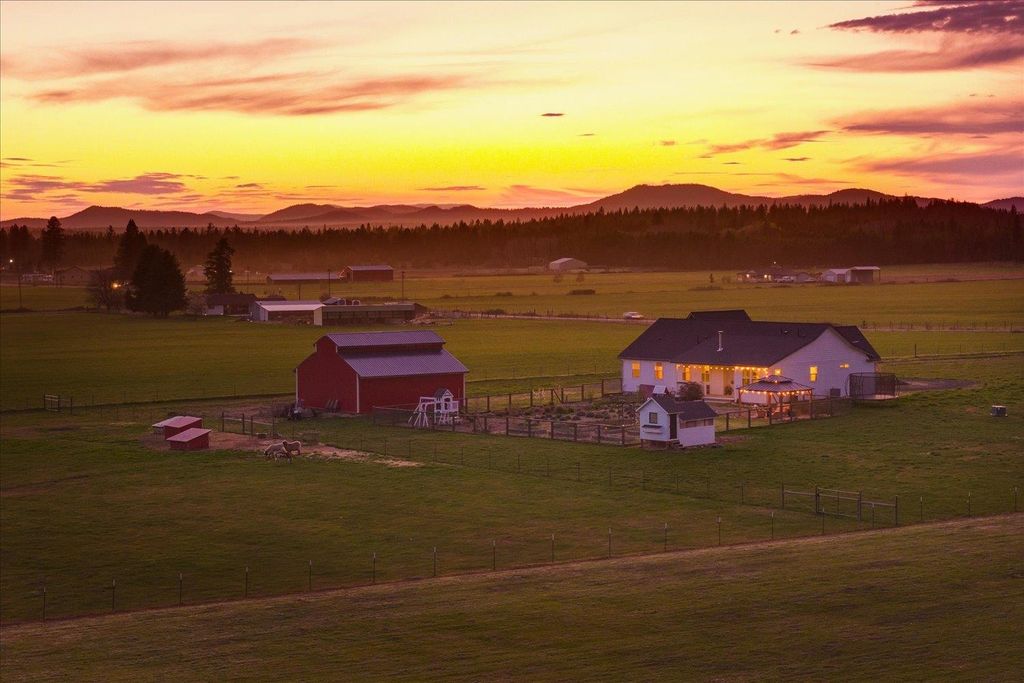 Photo of 11918 E Nelson Rd, Elk, WA 99009 (MLS # 202615947)