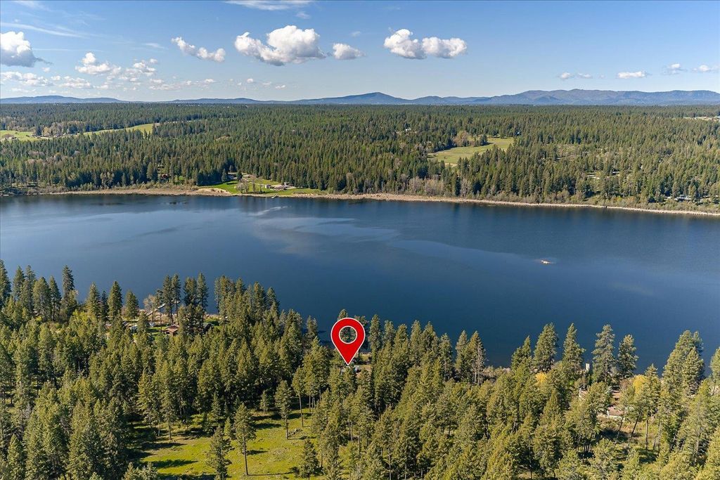 Photo of 42408 N Sylvan Rd, Elk, WA 99009 (MLS # 202616203)