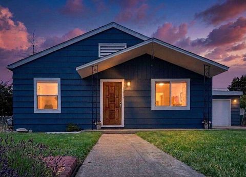 Photo of 12917 W 12TH Ave, Airway Heights, WA 99001 (MLS # 202619412)
