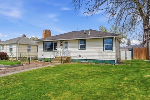 Photo of 3808 W Rockwell Ave, Spokane, WA 99205 (MLS # 202616025)